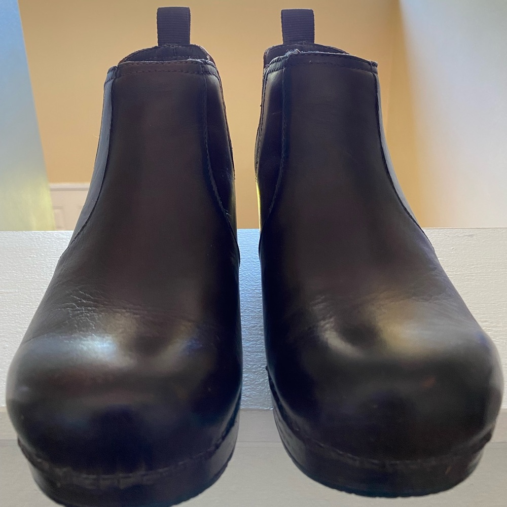 Dansko Frankie clogs